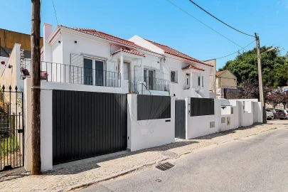Moradia T4 para Venda em Almada, Cova da Piedade, Pragal e Cacilhas