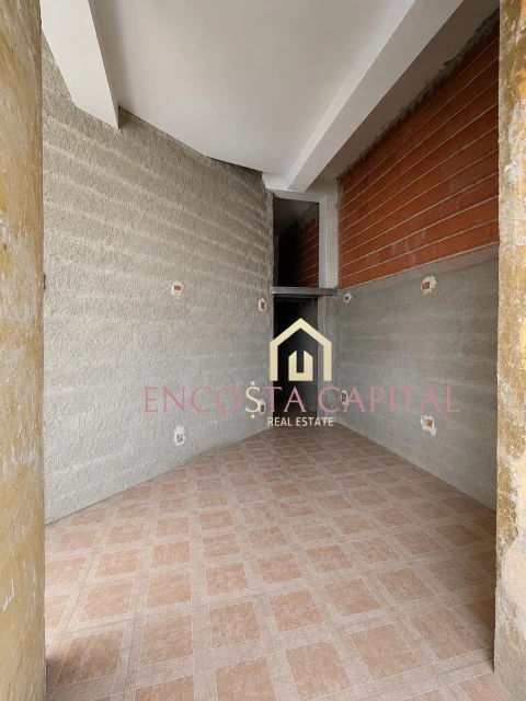 Apartamento T1 para Venda em Sacavém e Prior Velho