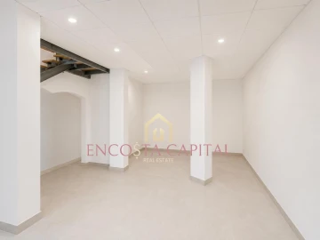 Apartamento T1 para Venda em Sacavém e Prior Velho