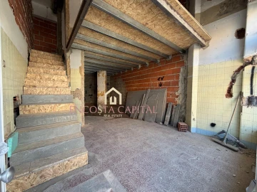 Apartamento T1 para Venda em Sacavém e Prior Velho