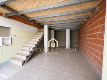 Apartamento T1 para Venda em Sacavém e Prior Velho