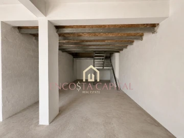 Apartamento T2 para Venda em Sacavém e Prior Velho