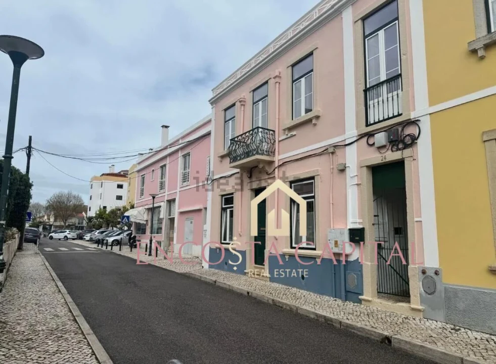 Moradia T2 para Venda em Carcavelos e Parede Foto 1