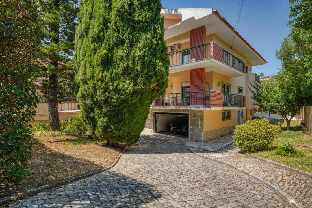 Moradia T8 para Venda em Oeiras e São Julião da Barra, Paço de Arcos e Caxias Foto 2