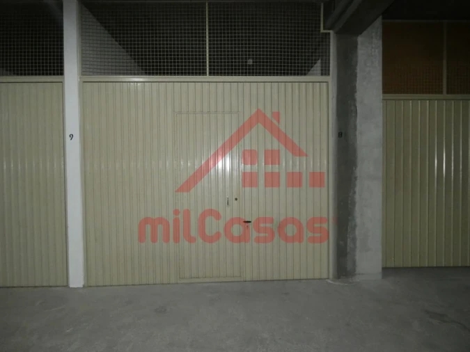 Garagem para Arrendamento em A dos Cunhados e Maceira Foto 14