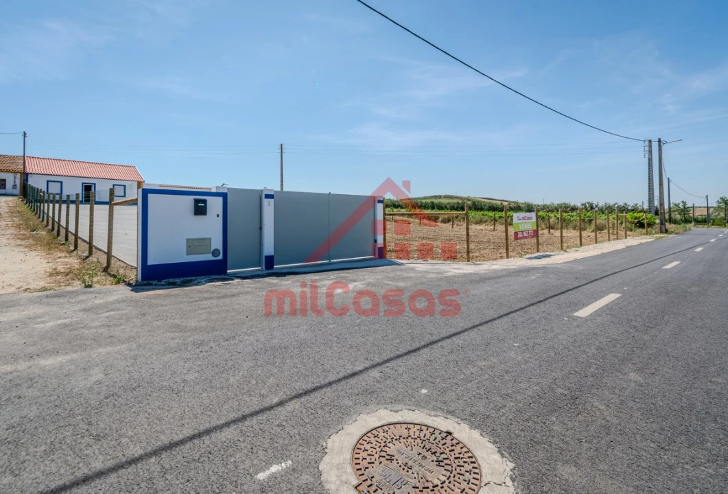 Moradia T2 para Venda em São Pedro da Cadeira Foto 7