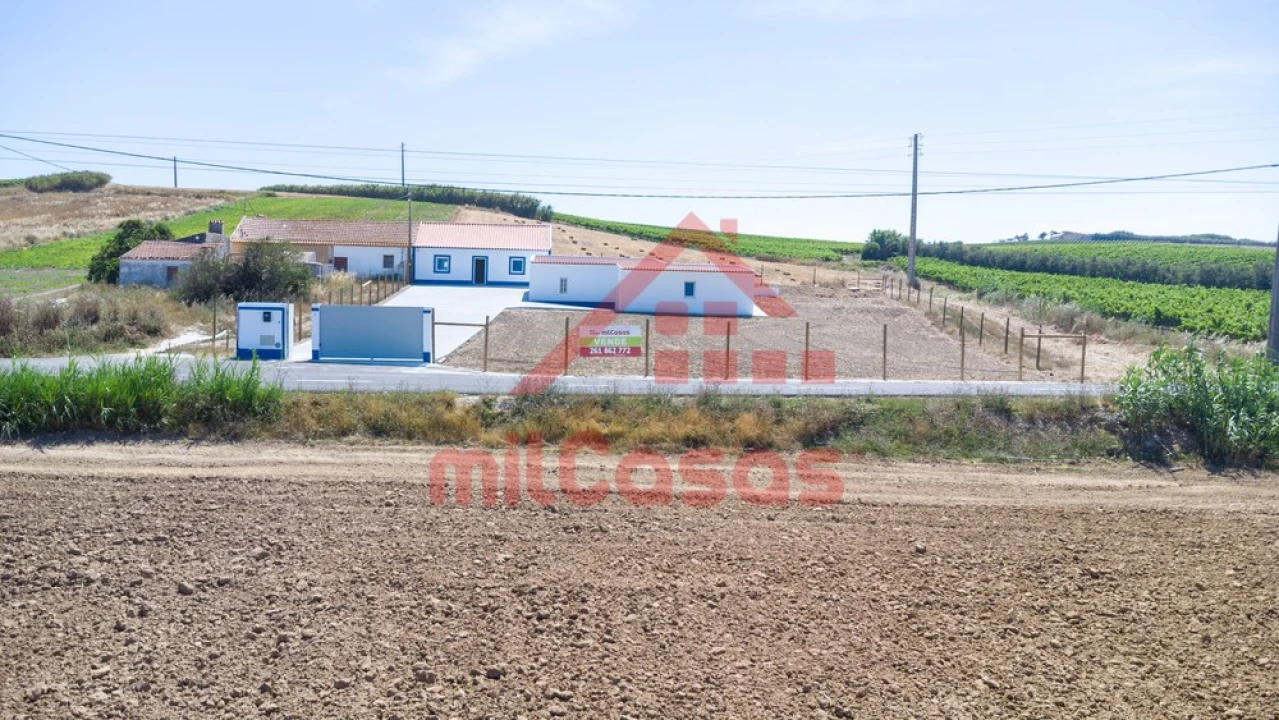 Moradia T2 para Venda em São Pedro da Cadeira Foto 44