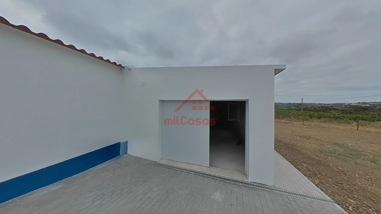 Moradia T2 para Venda em São Pedro da Cadeira Foto 50