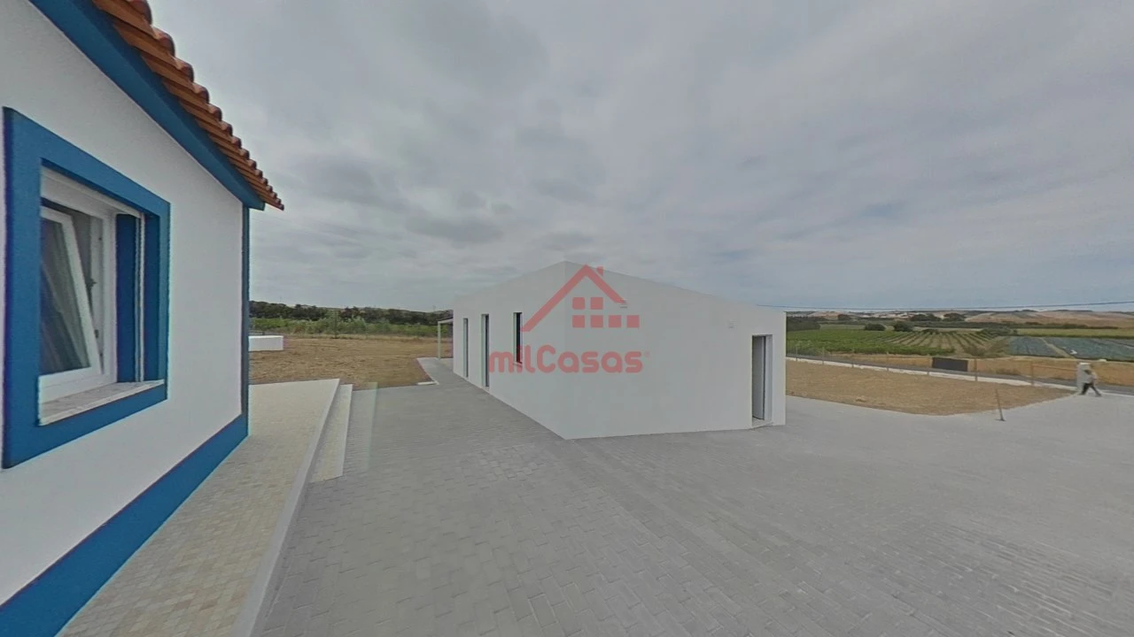 Moradia T2 para Venda em São Pedro da Cadeira Foto 67