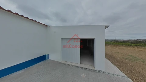 Moradia T2 para Venda em São Pedro da Cadeira