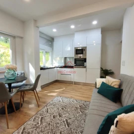 Apartamento T2 para Venda em Benfica