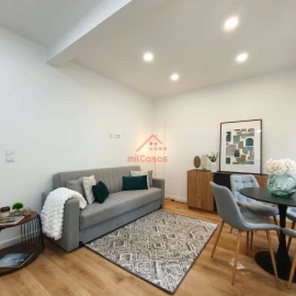 Apartamento T2 para Venda em Benfica