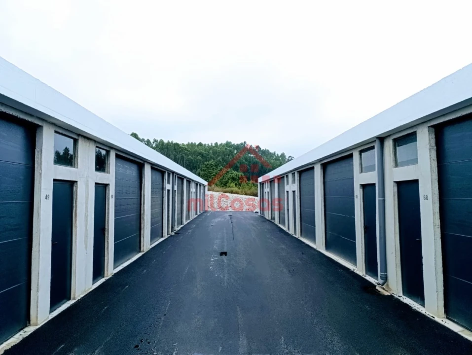 Garagem para Arrendamento em Santa Maria, São Pedro e Matacães Foto 1