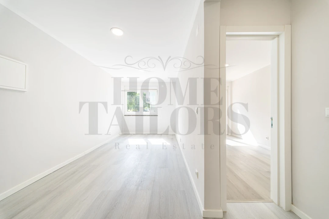 Apartamento T2 para Venda em Benfica Foto 4