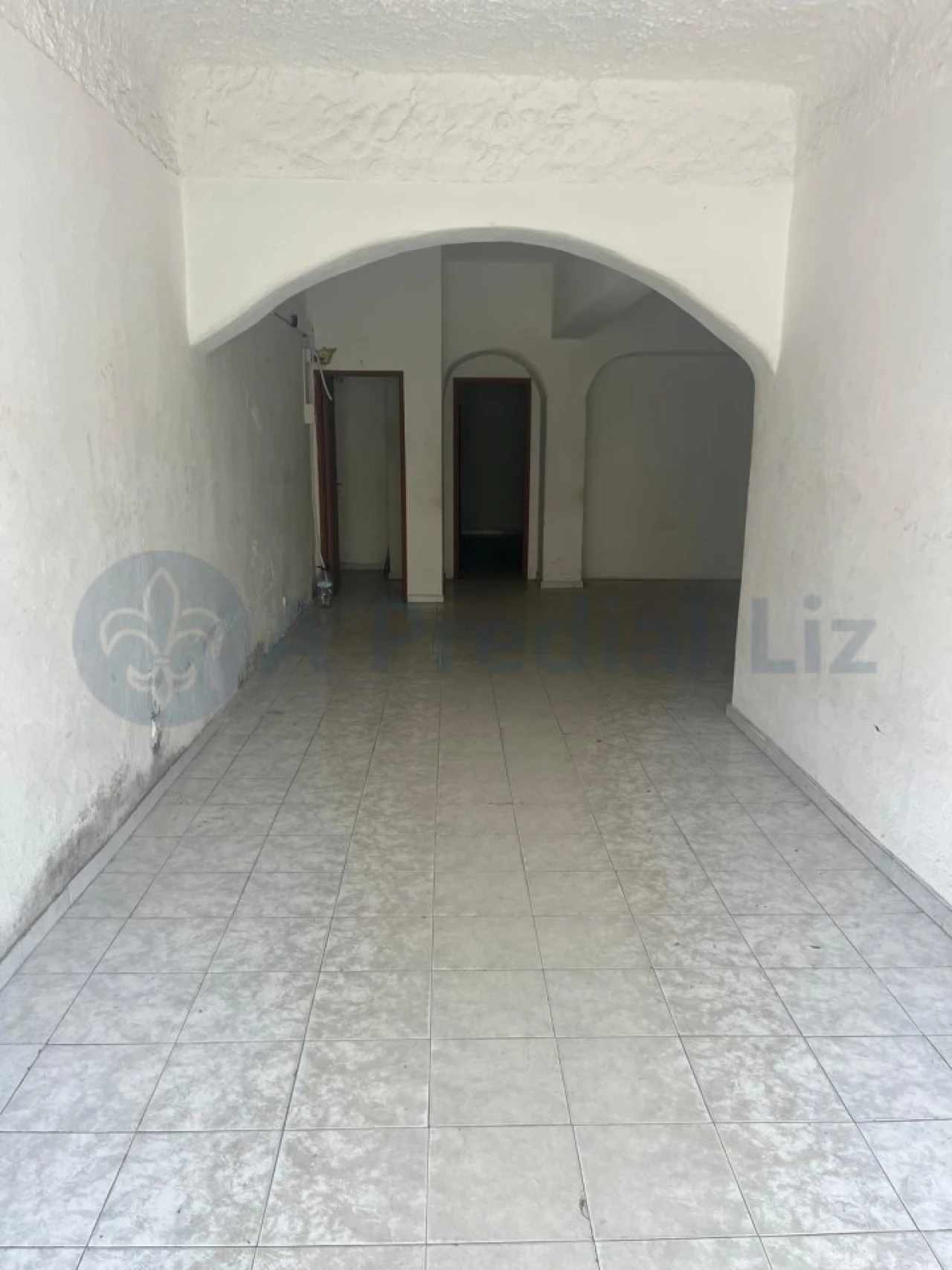 Loja para Arrendamento em Odivelas Foto 2