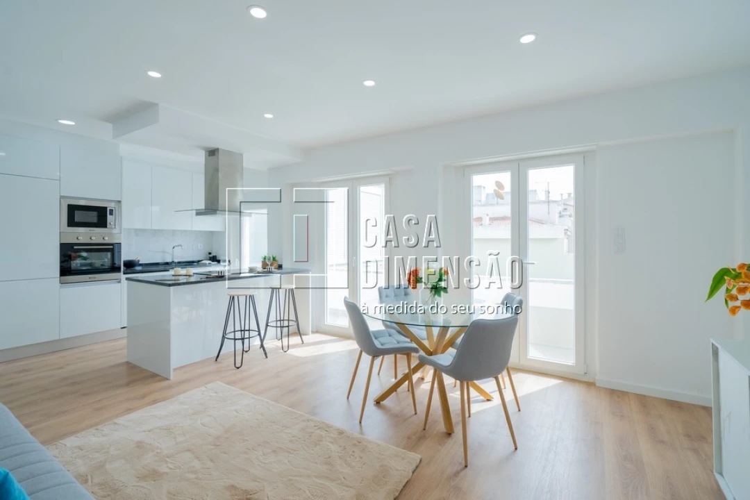 Apartamento T3 para Venda em Benfica Foto 5