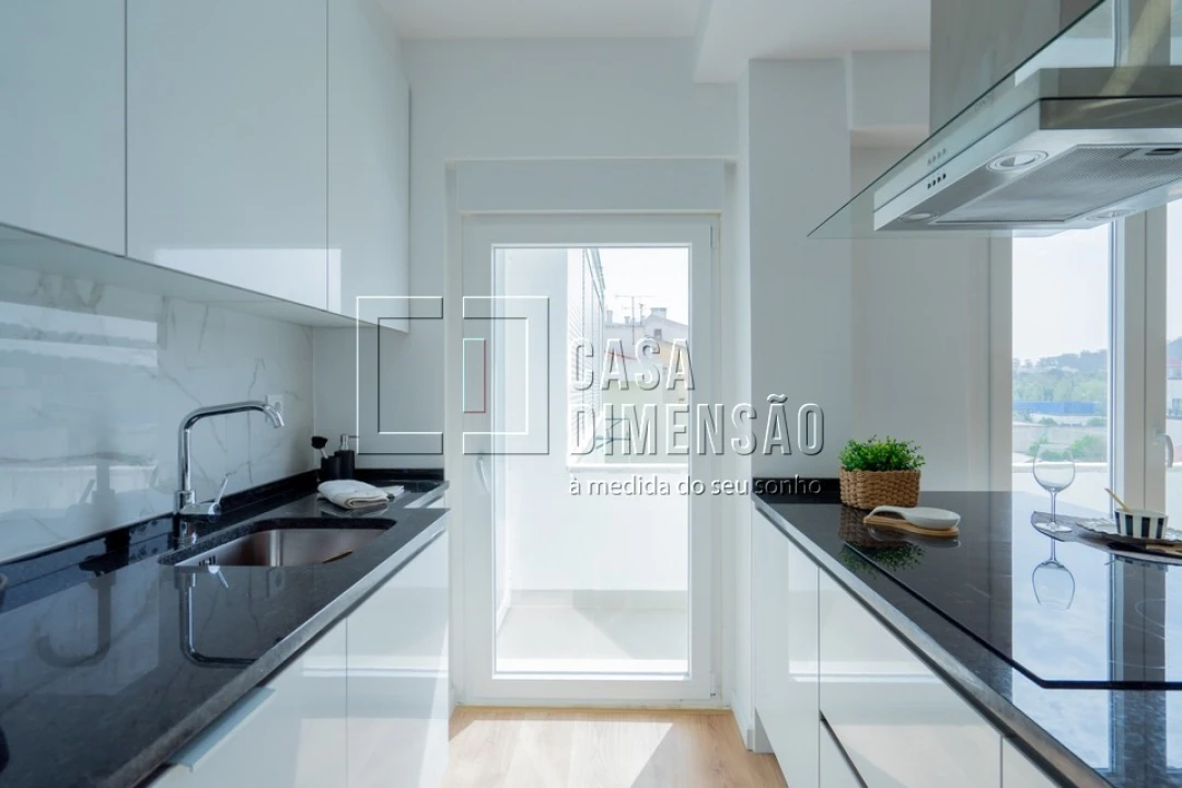 Apartamento T3 para Venda em Benfica Foto 9