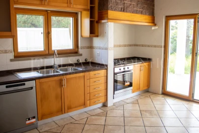 Moradia T4 para Venda em Sesimbra (Castelo)