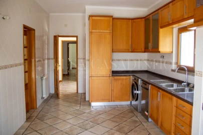 Moradia T4 para Venda em Sesimbra (Castelo)