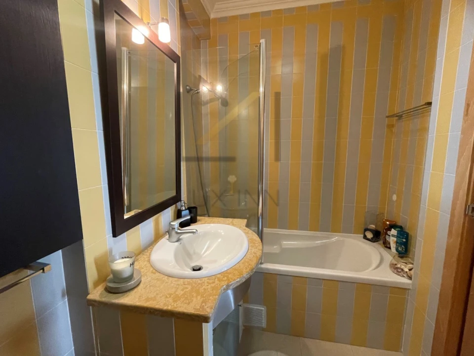 Apartamento T2 para Venda em Palmela Foto 36