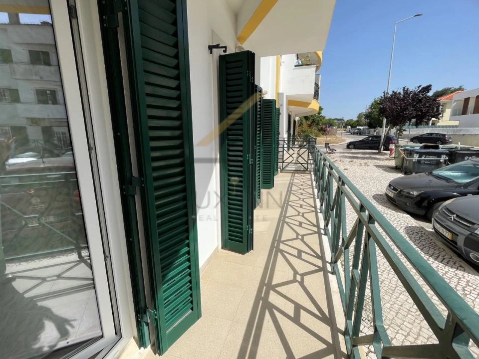 Apartamento T2 para Venda em Palmela Foto 43