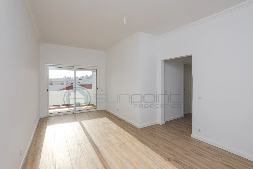 Apartamento T1 para Arrendamento em Luz Foto 5