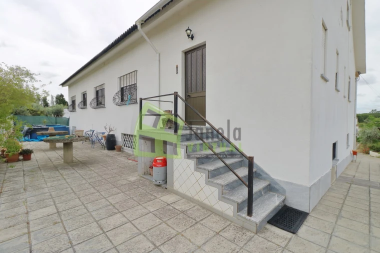 Quinta T4 para Venda em Cabeção Foto 37