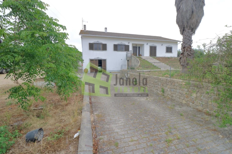 Quinta T4 para Venda em Cabeção Foto 40