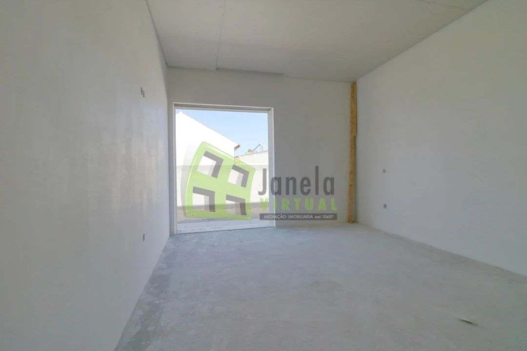 Moradia T3 para Venda em Fernao Ferro Foto 15
