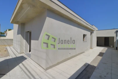 Moradia T3 para Venda em Fernao Ferro