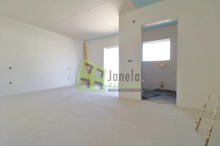 Moradia T3 para Venda em Fernao Ferro Foto 18