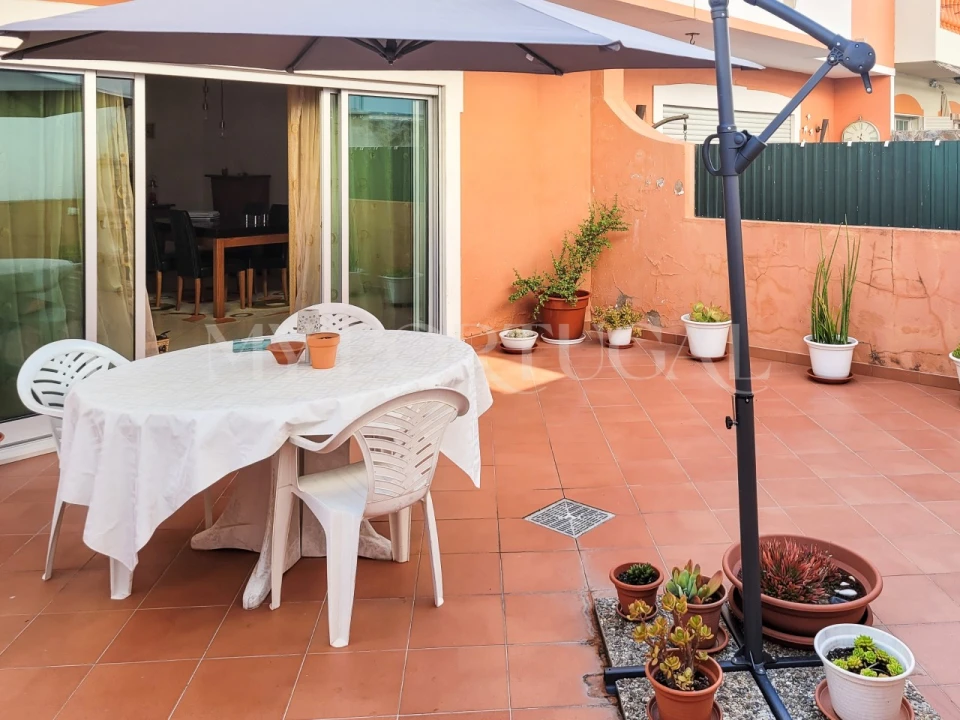 Moradia T3 para Venda em Alvor Foto 4