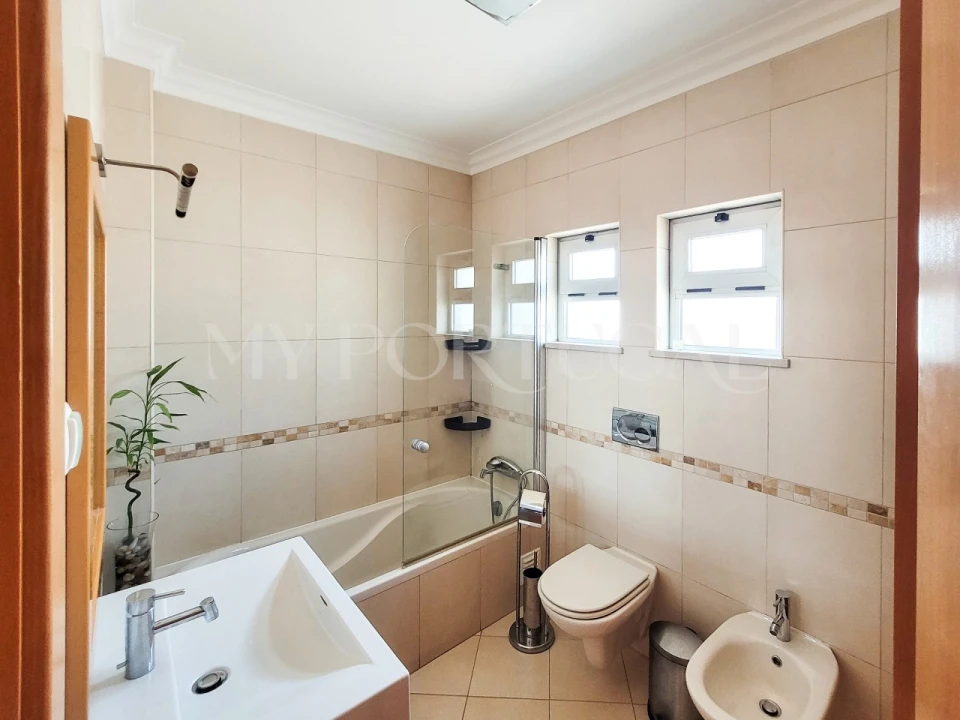 Moradia T3 para Venda em Alvor Foto 19