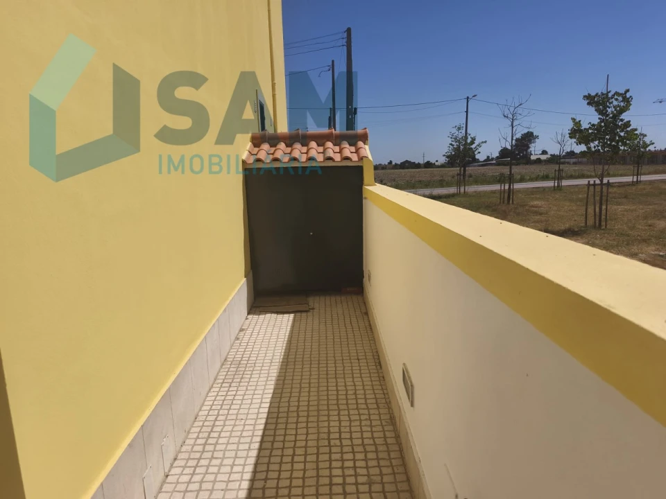 Apartamento T4 para Venda em Salvaterra de Magos e Foros de Salvaterra Foto 3