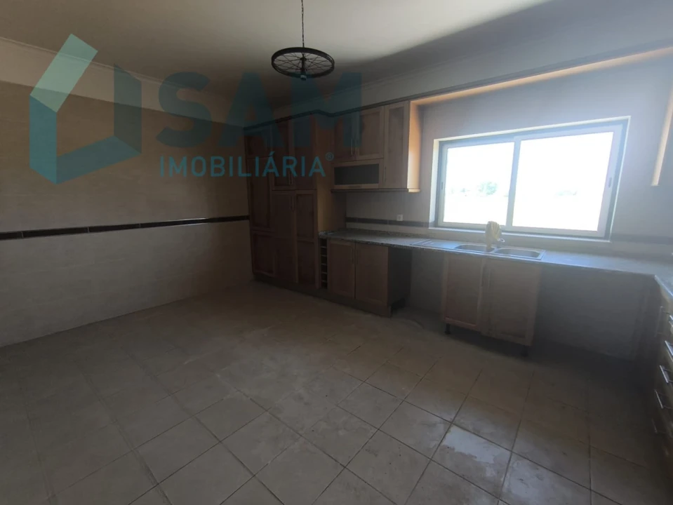 Apartamento T4 para Venda em Salvaterra de Magos e Foros de Salvaterra Foto 5