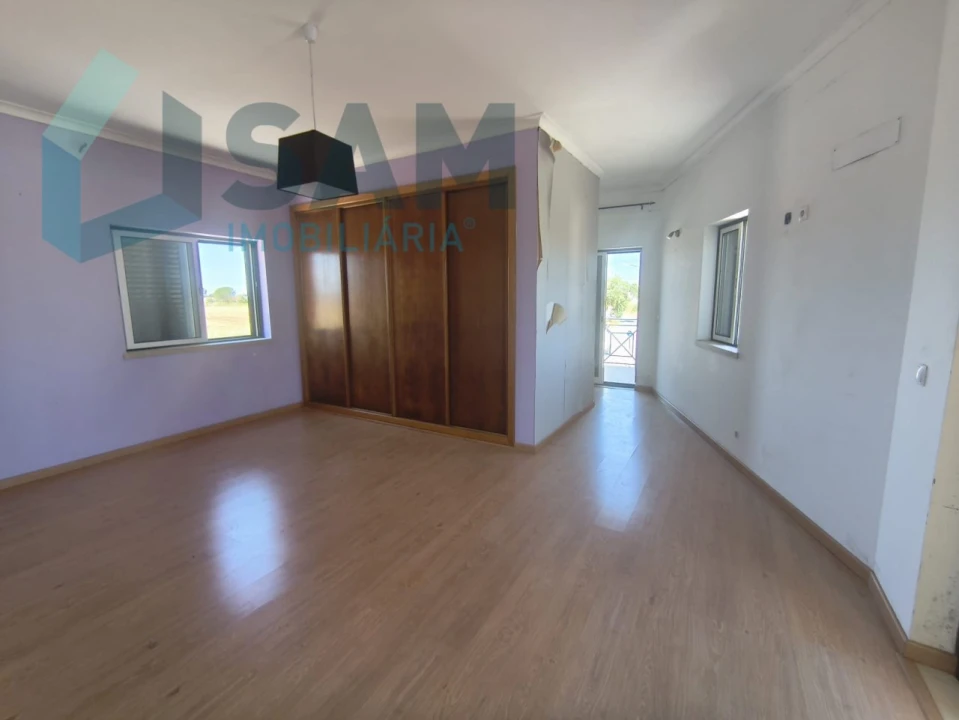 Apartamento T4 para Venda em Salvaterra de Magos e Foros de Salvaterra Foto 18