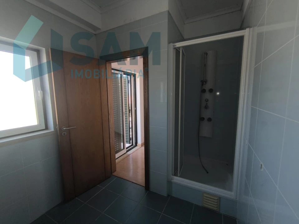 Apartamento T4 para Venda em Salvaterra de Magos e Foros de Salvaterra Foto 20