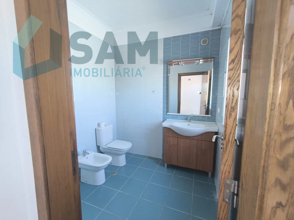 Apartamento T4 para Venda em Salvaterra de Magos e Foros de Salvaterra Foto 21