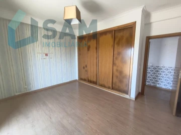 Apartamento T4 para Venda em Salvaterra de Magos e Foros de Salvaterra