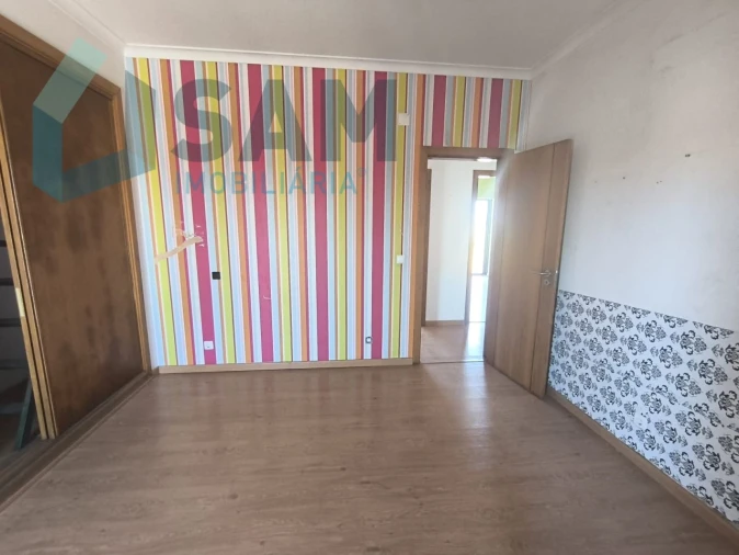 Apartamento T4 para Venda em Salvaterra de Magos e Foros de Salvaterra Foto 12