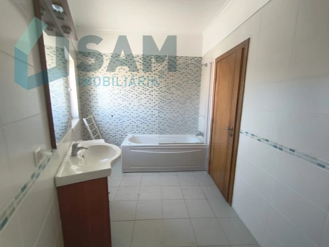 Apartamento T4 para Venda em Salvaterra de Magos e Foros de Salvaterra Foto 15
