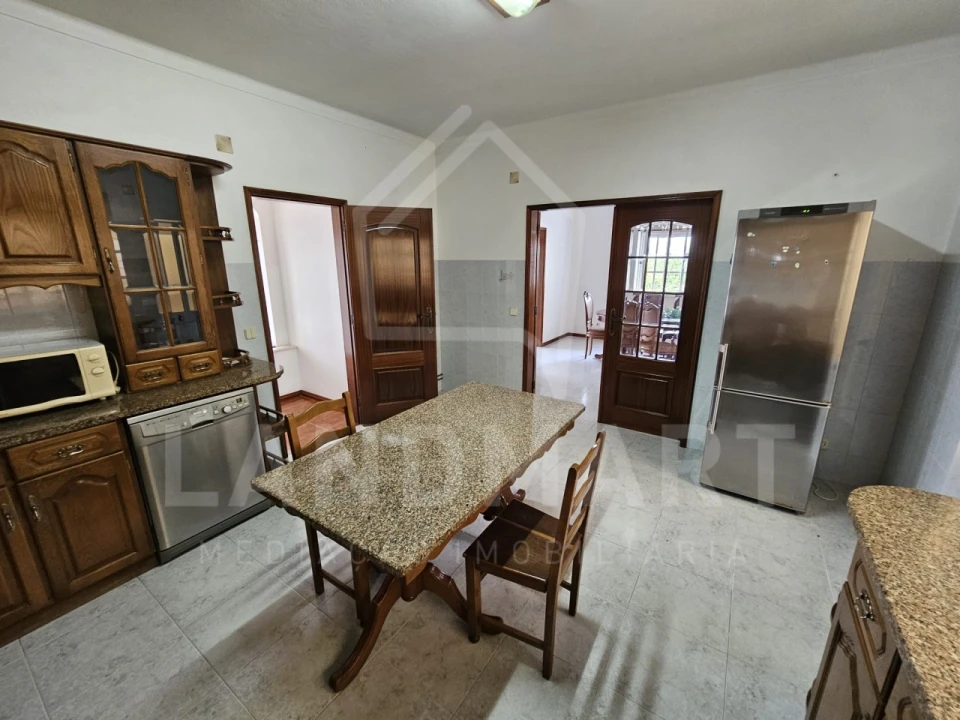 Moradia T3 para Venda em Vimeiro Foto 3