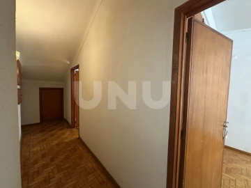 Apartamento T4 para Venda em Castelo Branco