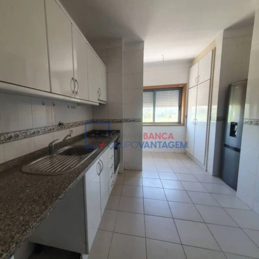 Apartamento T2 para Venda em Rio Tinto Foto 3