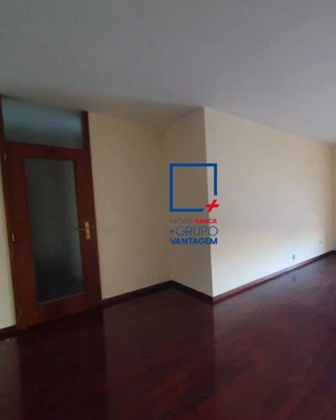 Apartamento T2 para Venda em Gondomar (São Cosme), Valbom e Jovim