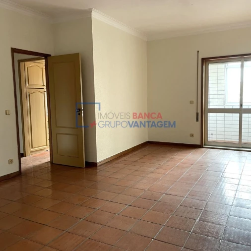 Apartamento T3 para Venda em Cidade da Maia Foto 4
