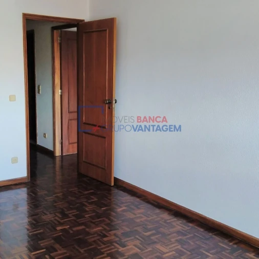 Apartamento T3 para Venda em Cidade da Maia Foto 6