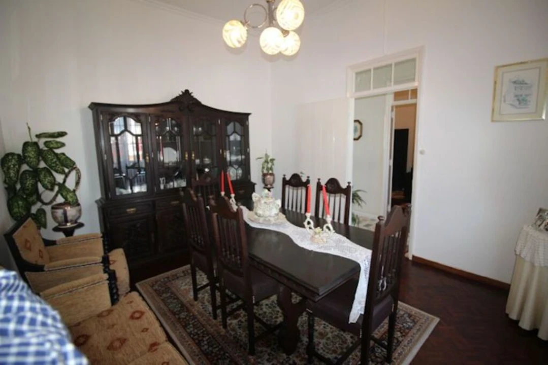 Moradia T3 para Venda em Ponta Delgada (São José) Foto 8