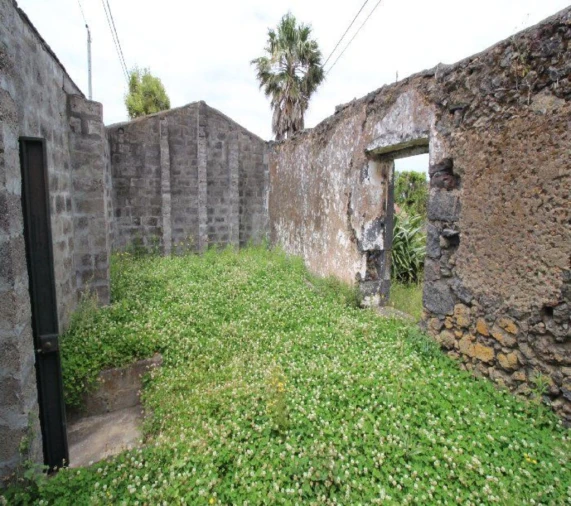 Terreno para Venda em Rabo de Peixe Foto 8