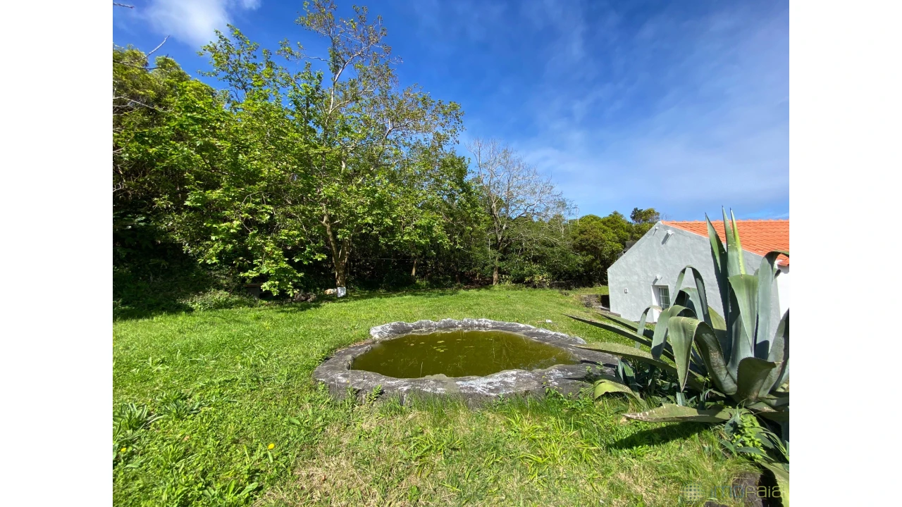 Moradia T5 para Venda em Capelo Foto 26